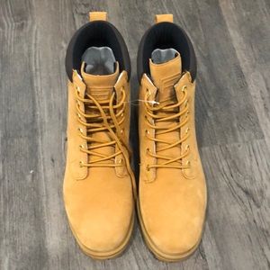 NWT FILA Men’s Boots